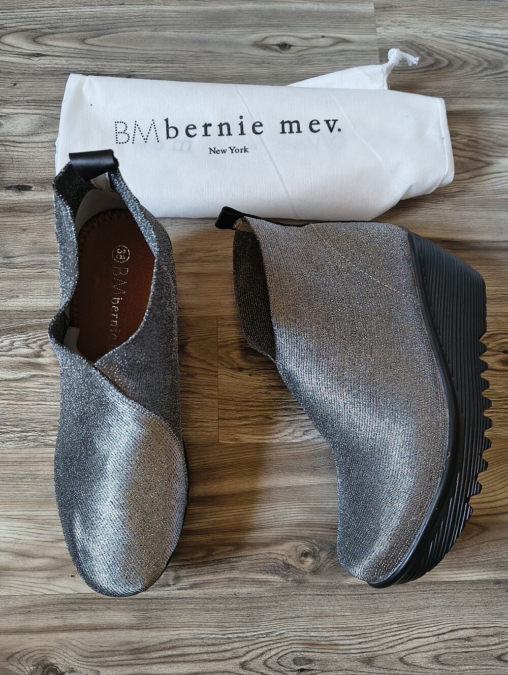 Bernie Mev Maile Pewter Elastic Wedge Booties